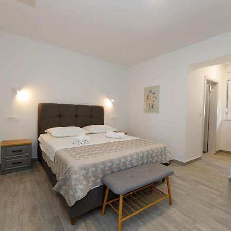 Ferienwohnung Apartman Maro Makarska Exterior foto