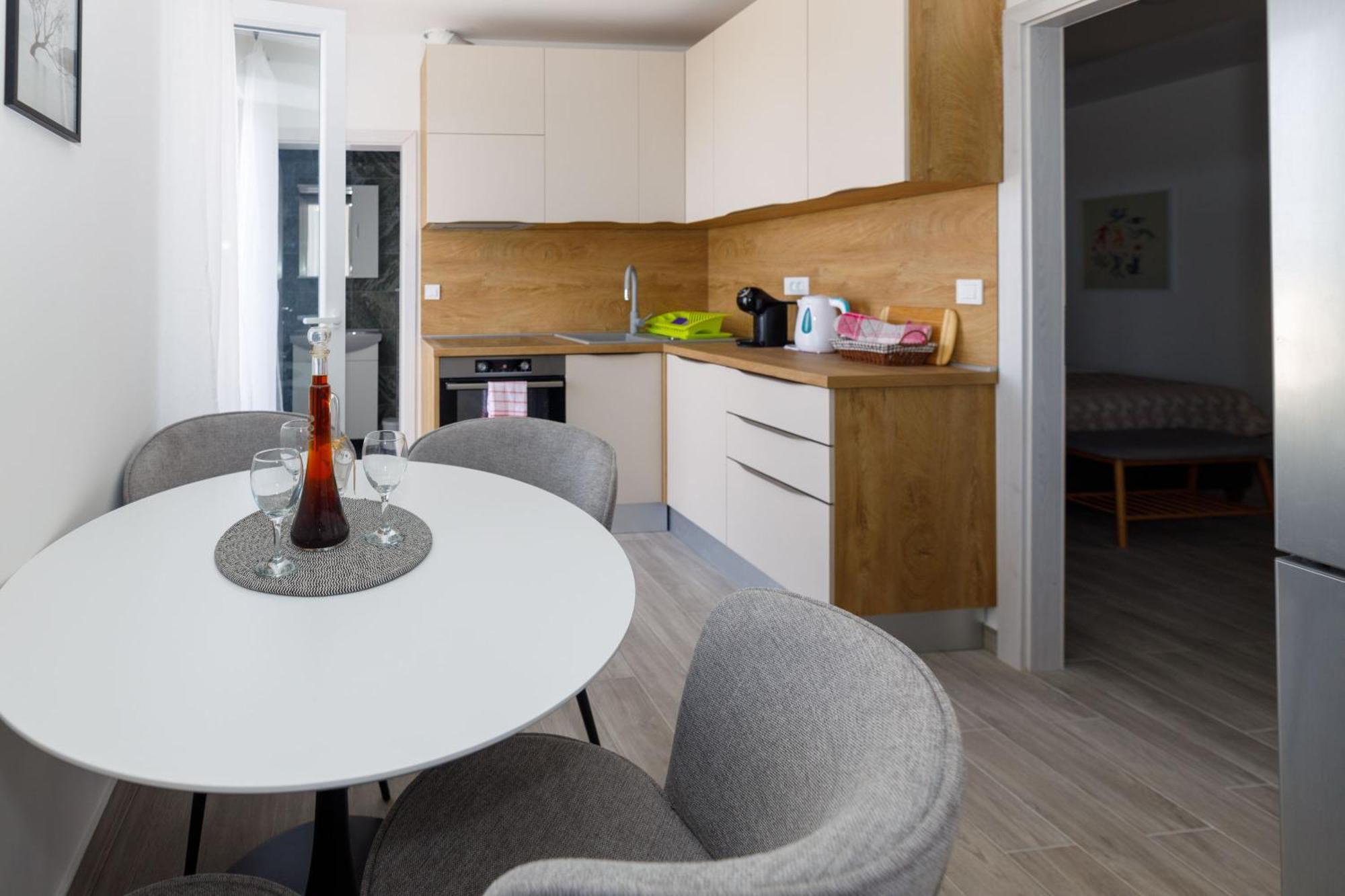 Ferienwohnung Apartman Maro Makarska Exterior foto
