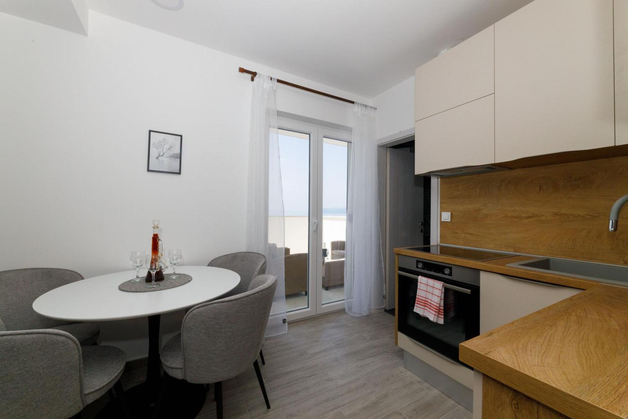 Ferienwohnung Apartman Maro Makarska Exterior foto