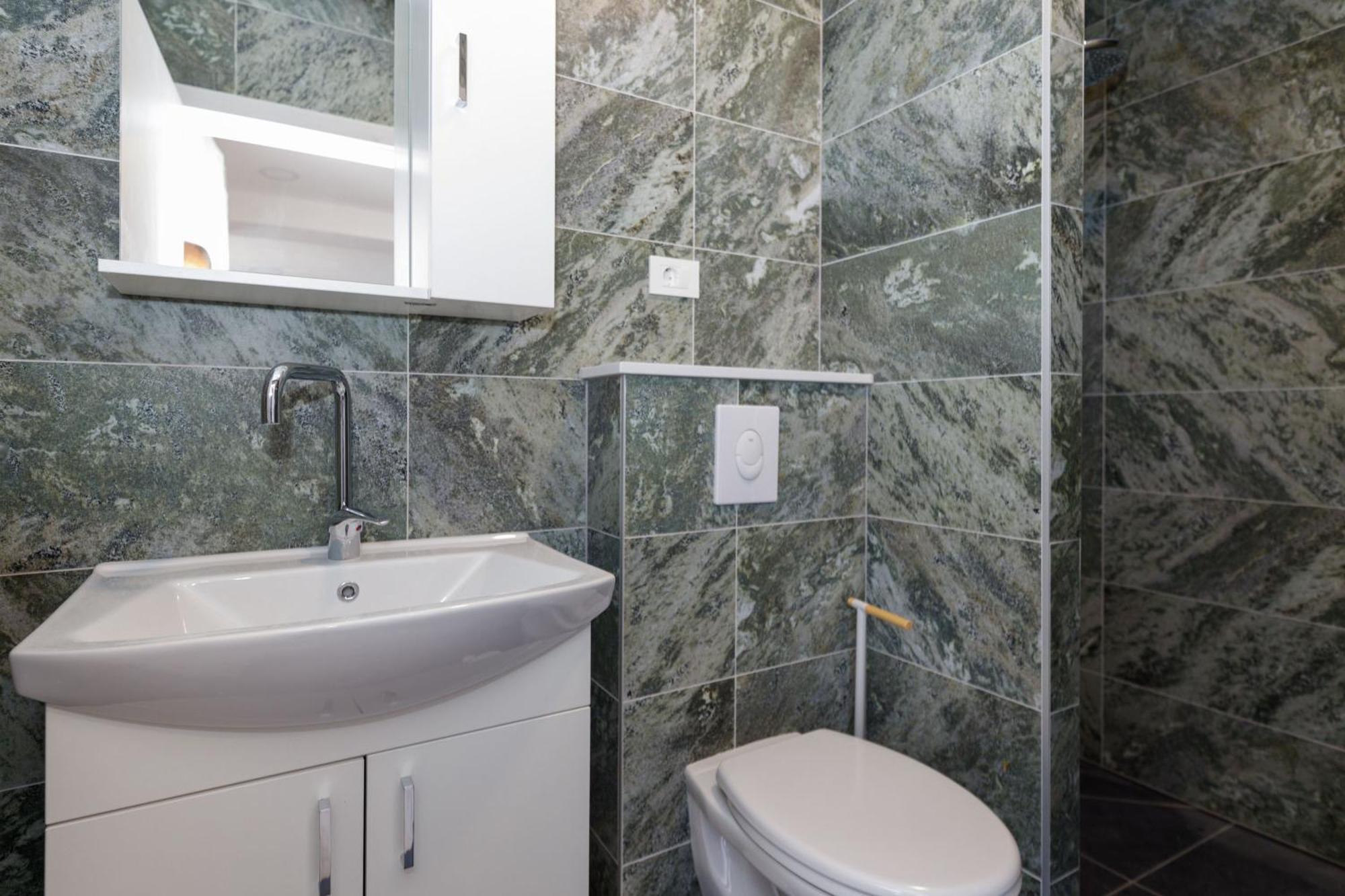 Ferienwohnung Apartman Maro Makarska Exterior foto